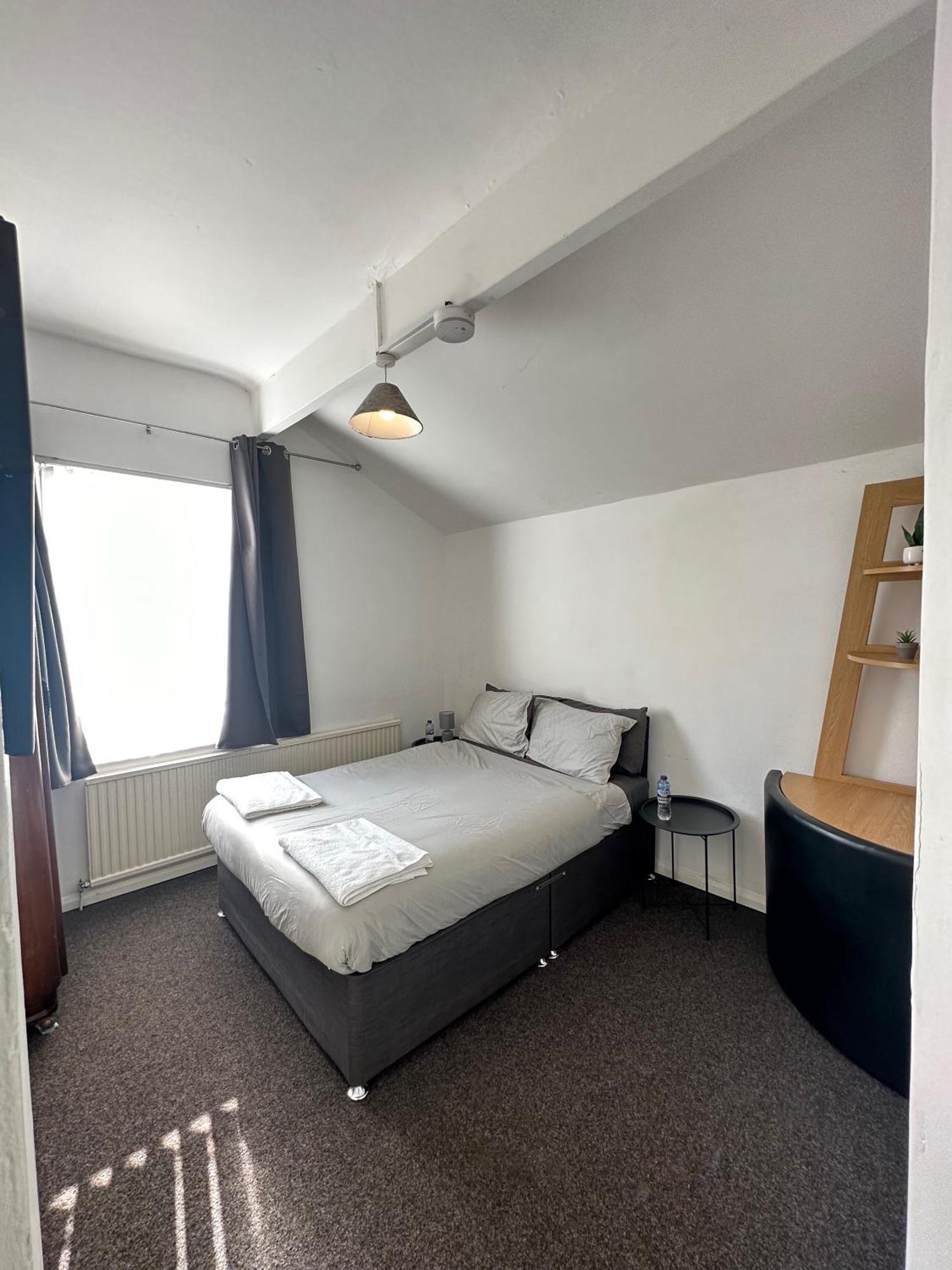 Clifton Street Apartment Мидълзбро Екстериор снимка